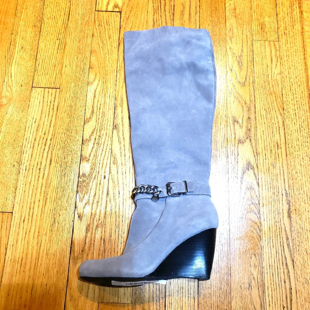 BCBGeneration Women's Wedge Knee Suede boots - Picture 3 of 5